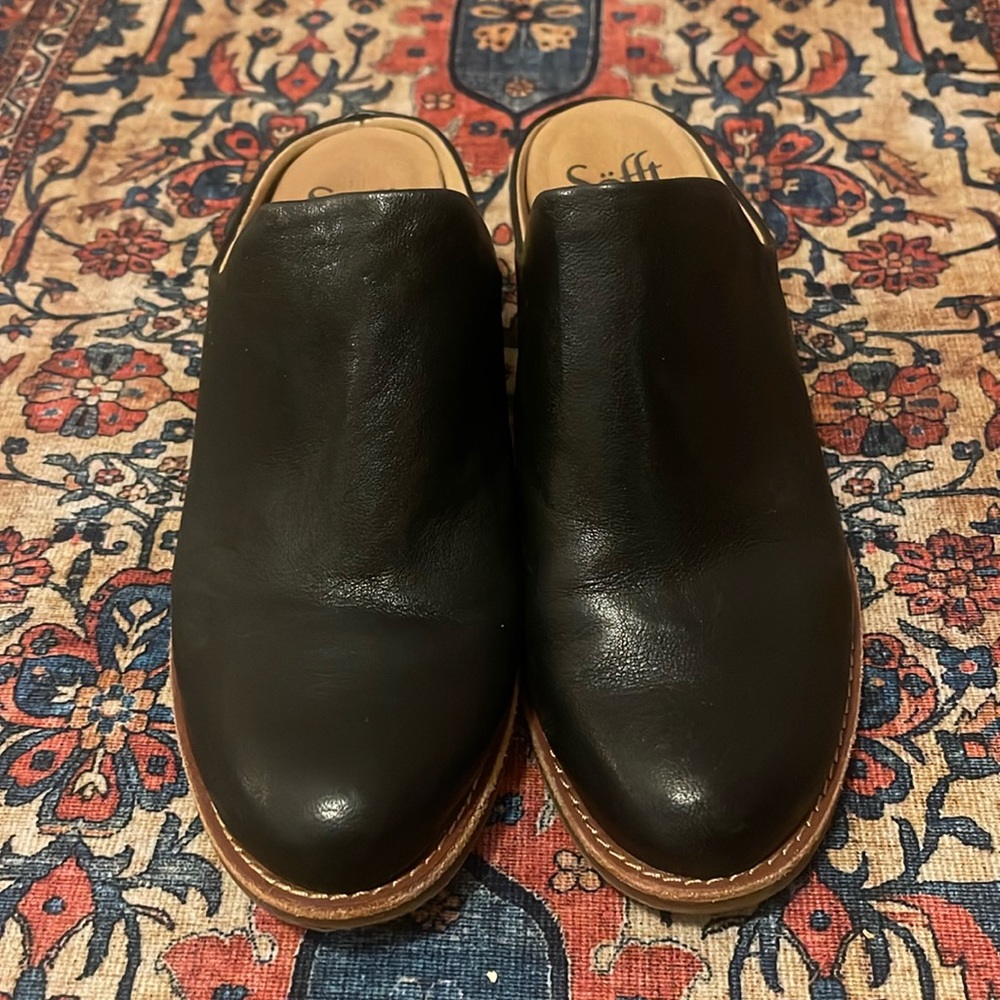 Sofft Black Leather Mules Clogs